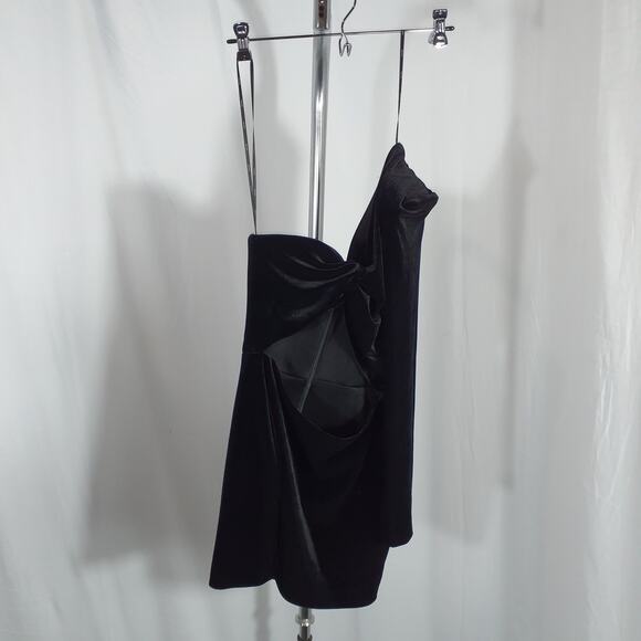 Alex Perry Greer One-Shoulder Black Velvet Mini Dress Size 8 - Picture 2 of 5